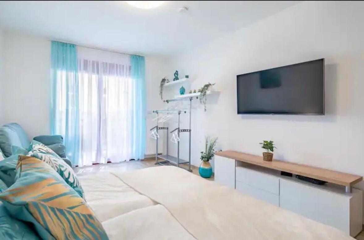 Apartman Aurora *