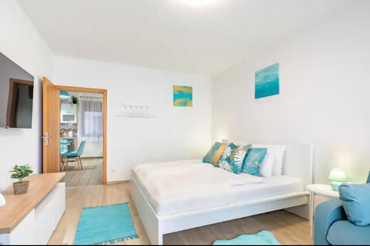 Apartman Aurora *