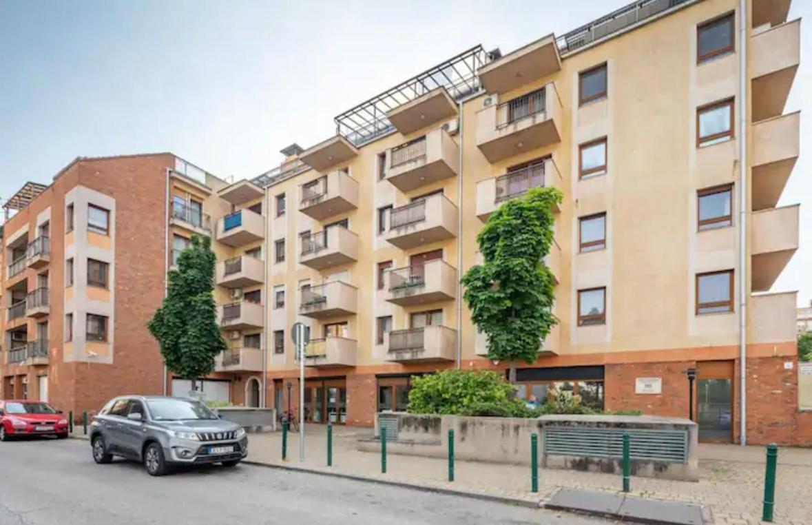 Apartman Aurora *